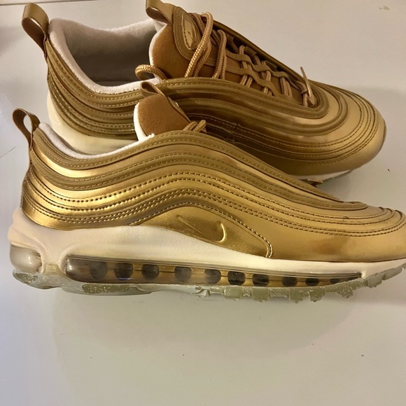 ⚡️NBW Women’s or Men’s Metallic Gold Nike Max 97⚡️ - Picture 2 of 7